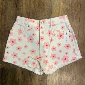 Vintage High Rise shorts with pink flowers, size 25
